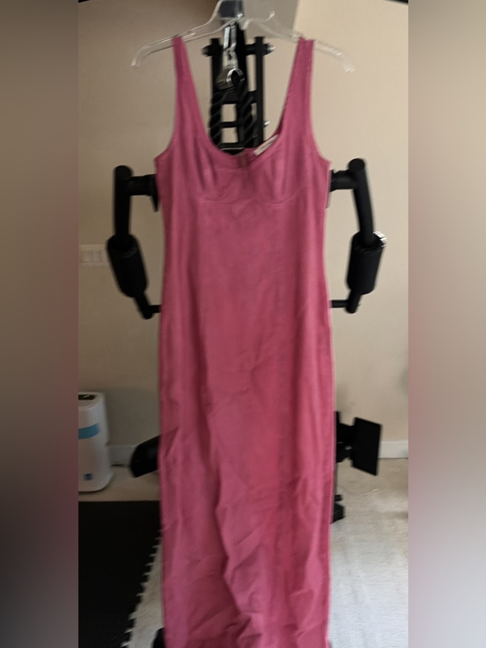 Sleek Pink Women’s Scoop Neck Maxi Dress